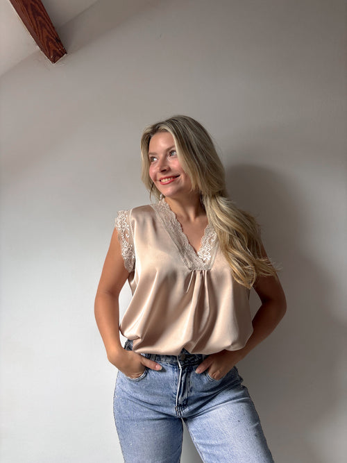 Capri beige top