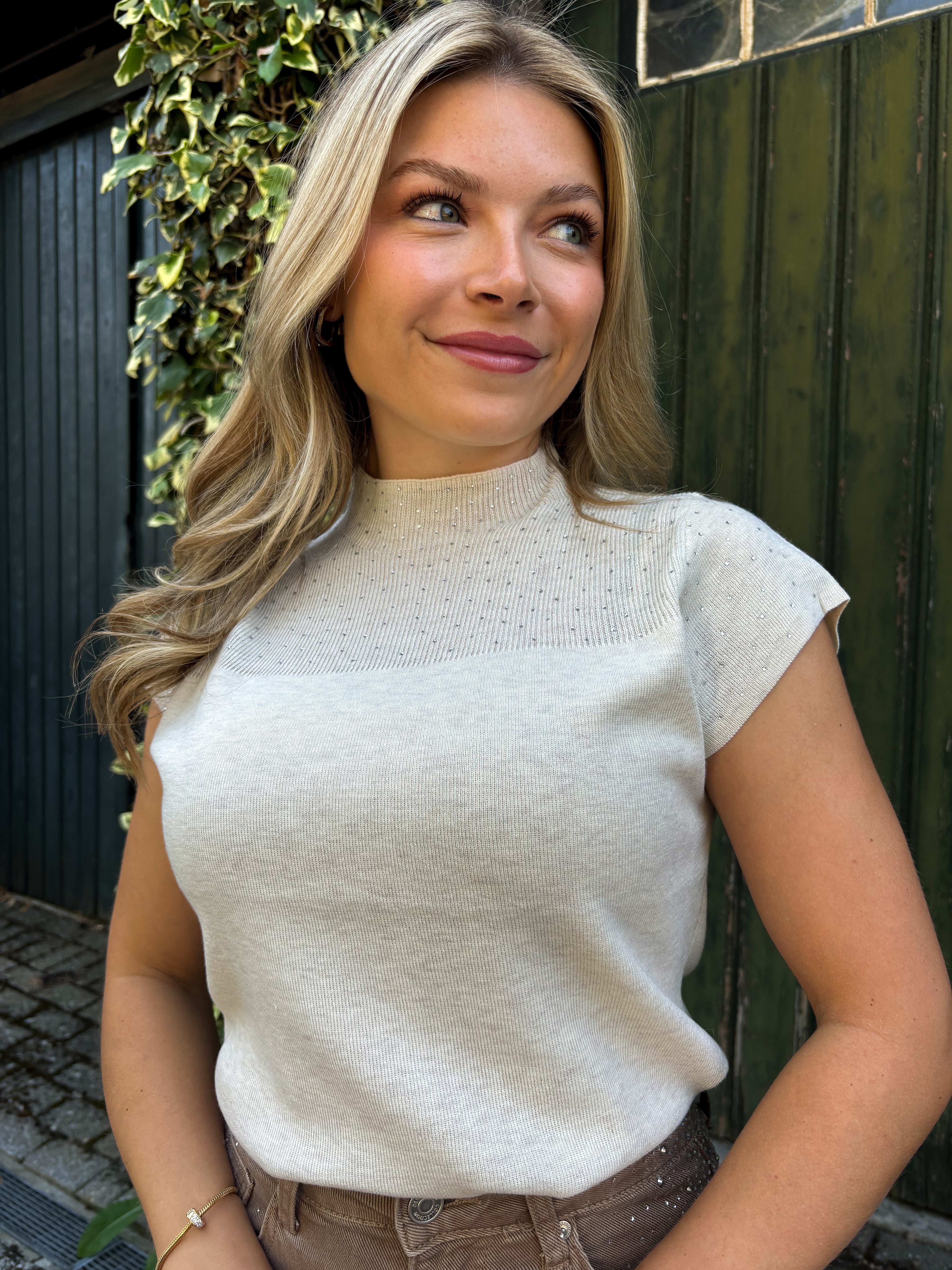 Glow top