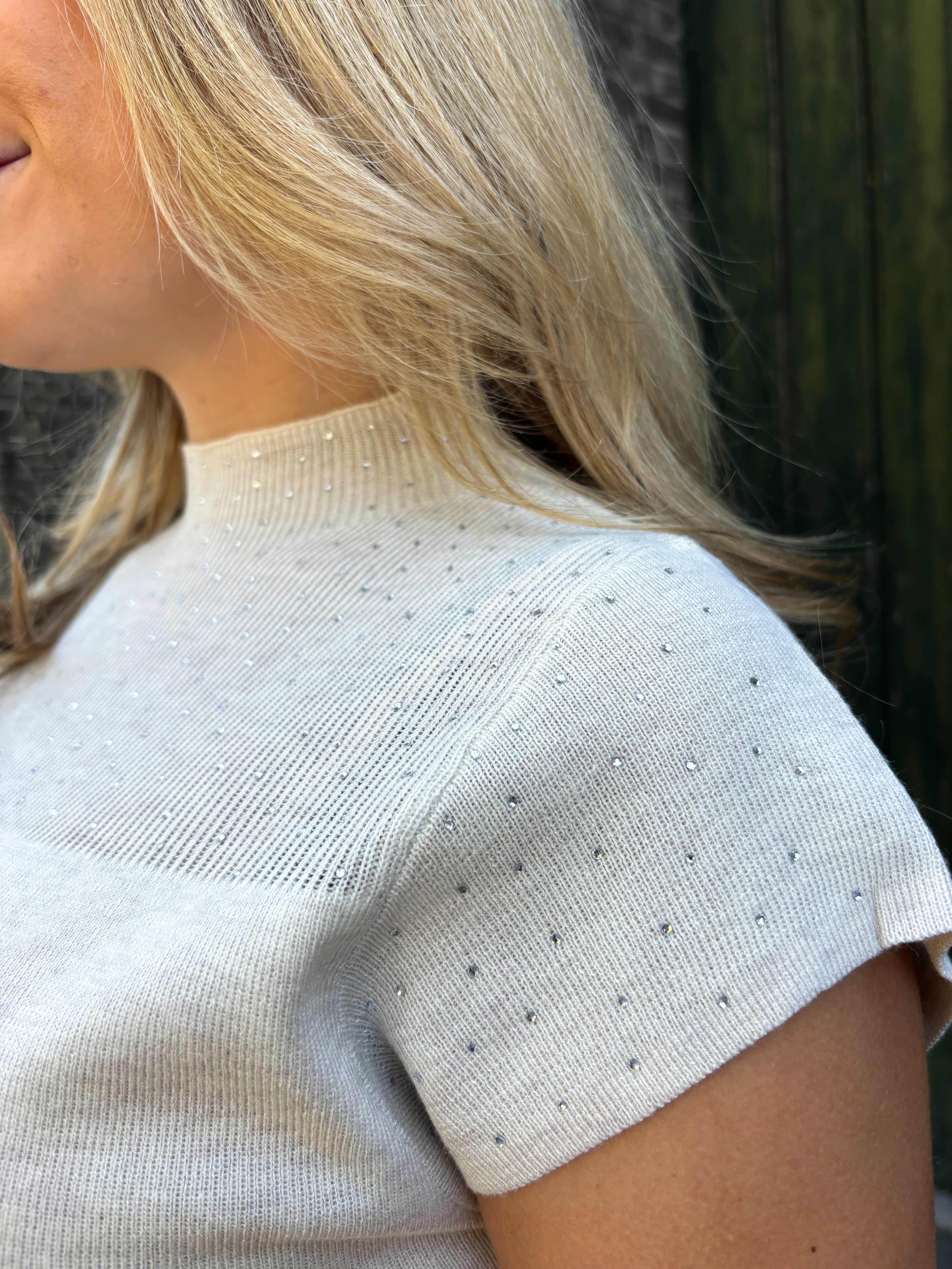 Glow top
